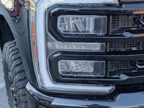 Used 2024 Ford F250 Lariat w/ Lariat Ultimate Package image 5