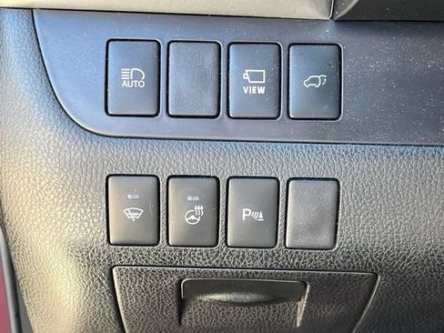 Used 2018 Toyota Highlander Limited Platinum AWD/4WD image 18