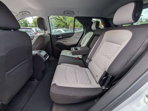 Used 2020 Chevrolet Equinox LS FWD image 17