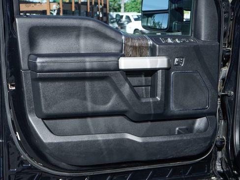 Used 2020 Ford F350 Lariat AWD/4WD image 17