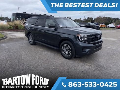 Used 2025 Ford Expedition Max Active image 3