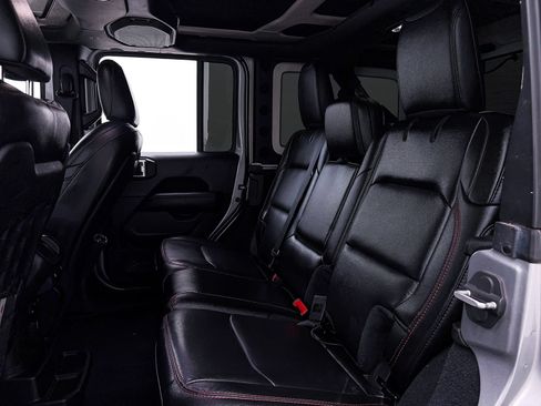 Used 2020 Jeep Wrangler Unlimited Rubicon AWD/4WD image 35