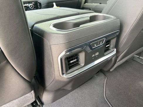 Used 2025 GMC Sierra 1500 SLT w/ SLT Premium Package image 17