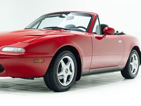 Used 1990 MAZDA MX-5 Miata RWD image 9