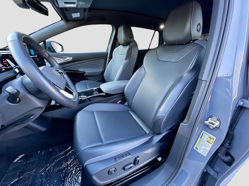 Used 2024 Volkswagen ID.4 S image 21