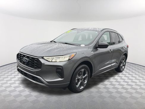 Used 2024 Ford Escape ST-Line AWD/4WD image 3
