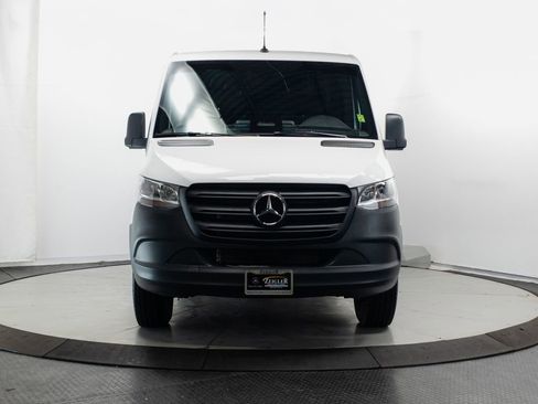 Used 2026 Mercedes-Benz Sprinter 2500 image 2