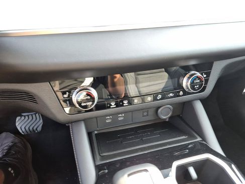 New 2026 Mitsubishi Outlander SE FWD image 24
