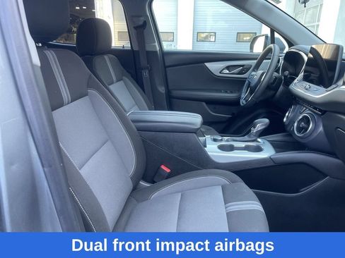 Used 2025 Chevrolet Blazer LT AWD/4WD image 8