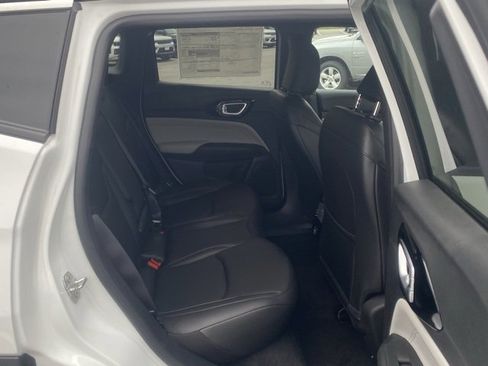 New 2026 Jeep Compass Limited image 29