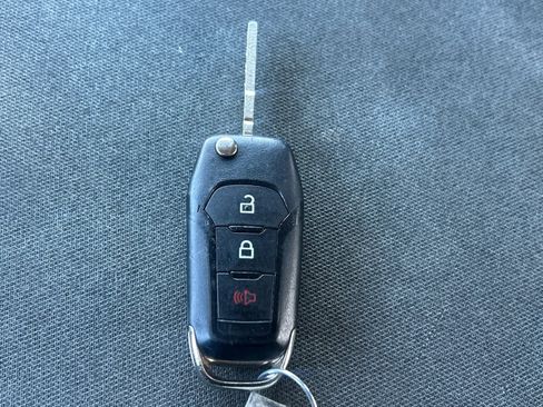 Used 2023 Ford F150 XLT image 41