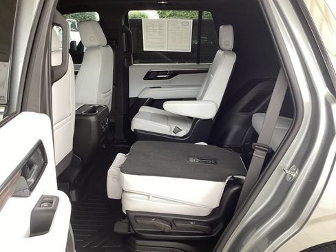 Used 2025 Chevrolet Tahoe Premier w/ Sun And Tow Package AWD/4WD image 51