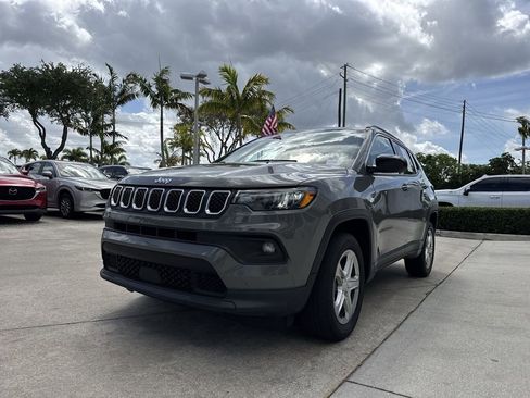 Used 2023 Jeep Compass Latitude w/ Sun and Sound Group image 31