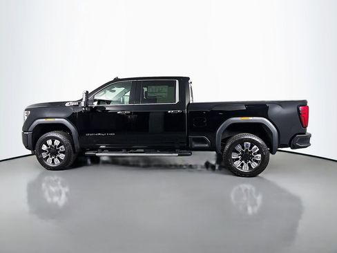 New 2026 GMC Sierra 3500 Denali w/ Denali Reserve Package AWD/4WD image 4