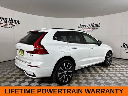 Used 2023 Volvo XC60 B5 Plus w/ Climate Package AWD/4WD image 5