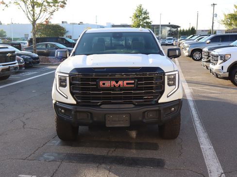 Used 2023 GMC Sierra 1500 AT4X AWD/4WD image 3