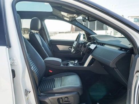 Certified 2024 Land Rover Discovery Sport Dynamic SE image 18