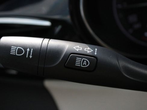 Used 2023 Buick Encore GX Select FWD image 29