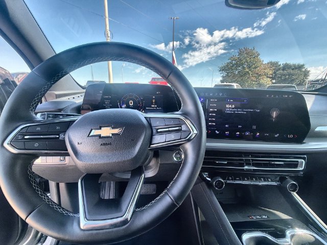 Used 2026 Chevrolet Traverse LT w/ Driver Confidence Package FWD image 11