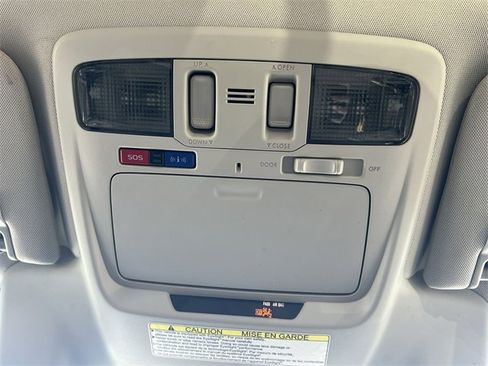 Used 2017 Subaru Outback 2.5i Limited image 25