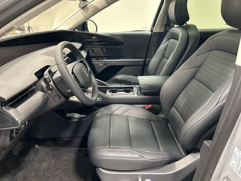 New 2026 Lincoln Nautilus Reserve w/ Jet Appearance Package image 9