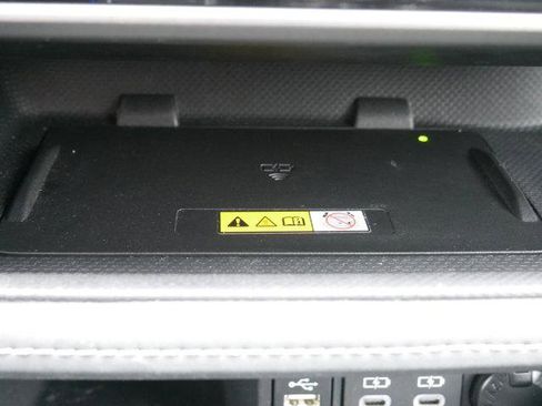 Used 2024 Toyota Highlander XLE image 21