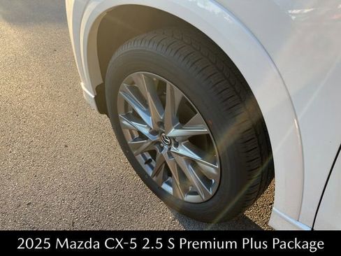 New 2025 MAZDA CX-5 AWD 2.5 S w/ Premium Plus Pkg image 5