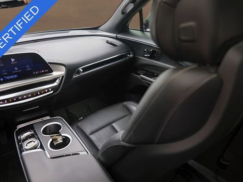Certified 2024 Cadillac Lyriq Sport AWD/4WD image 27