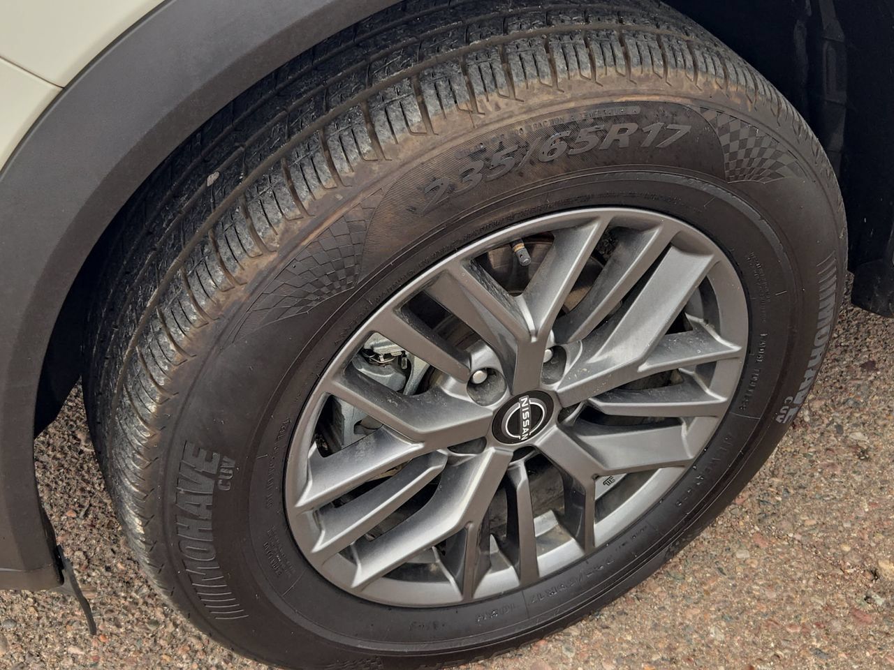Used 2023 Nissan Rogue S FWD image 25