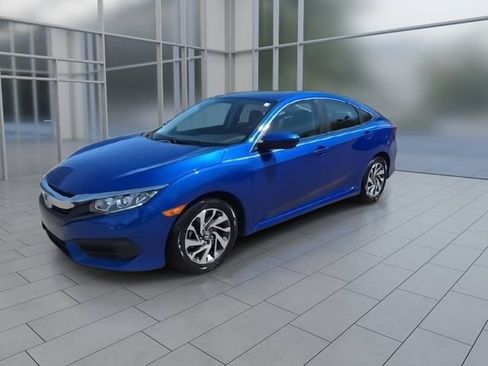 Used 2018 Honda Civic EX image 4