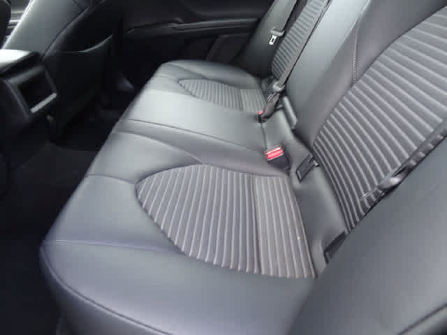 Used 2023 Toyota Camry SE w/ Cold Weather Package FWD image 8