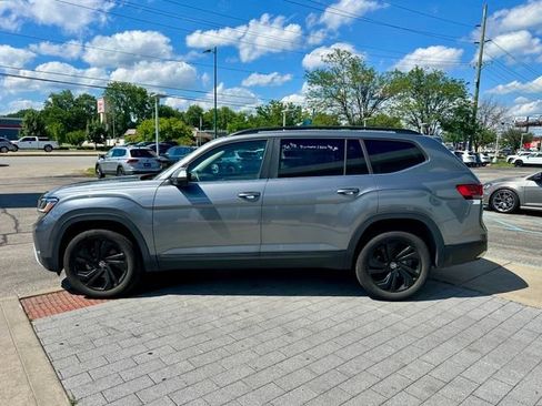 Used 2023 Volkswagen Atlas SE w/ Panoramic Sunroof Package AWD/4WD image 4