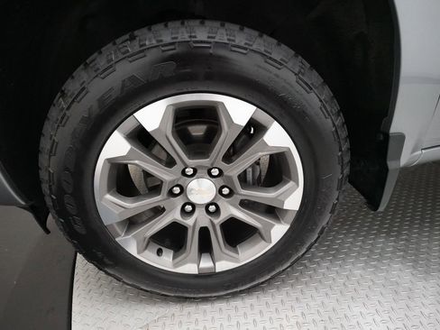 Certified 2023 Chevrolet Silverado 1500 High Country w/ Z71 Off-Road Package image 25