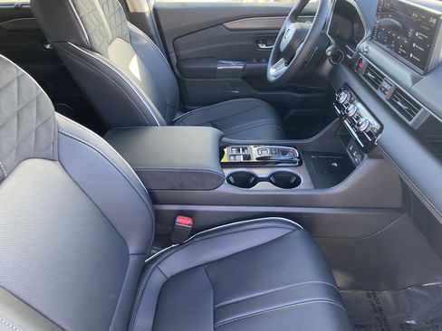 New 2026 Honda Pilot Elite image 9