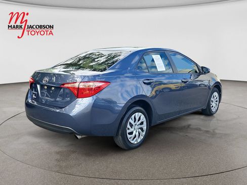 Used 2017 Toyota Corolla LE FWD image 8