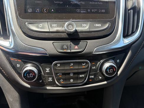 Used 2022 Chevrolet Equinox Premier AWD/4WD image 22