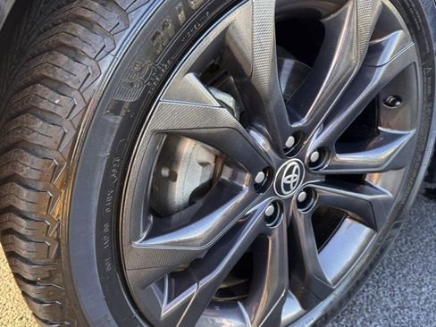 Used 2021 Toyota Sienna XSE image 31