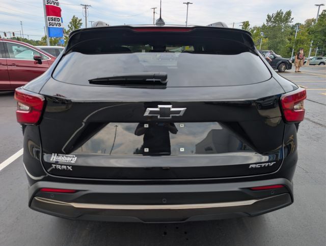 Used 2025 Chevrolet Trax ACTIV w/ Driver Confidence Package FWD image 4
