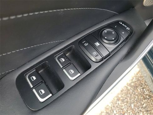 Used 2022 Kia Stinger GT2 image 20