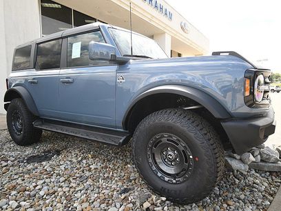 New 2025 Ford Bronco Outer Banks