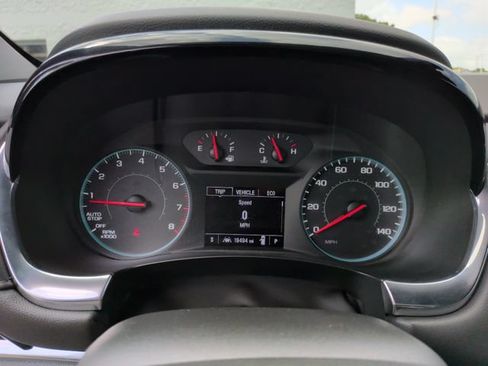 Used 2023 Chevrolet Traverse LT FWD image 15