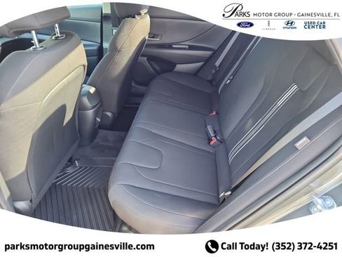 New 2025 Hyundai Elantra Hybrid FWD image 12