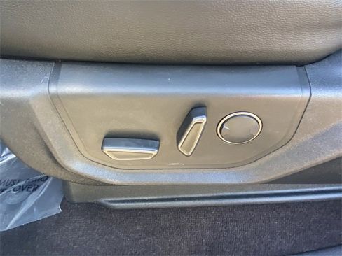 Used 2018 Ford F150 Raptor w/ Equipment Group 802A Luxury image 7