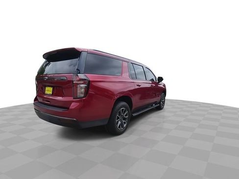 Used 2021 Chevrolet Suburban Z71 AWD/4WD image 8