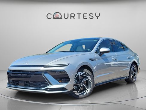 New 2025 Hyundai Sonata SEL image 1