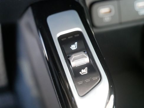 Certified 2023 Kia Sorento SX Prestige image 33