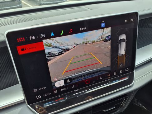 New 2026 Volkswagen Tiguan SE FWD image 17