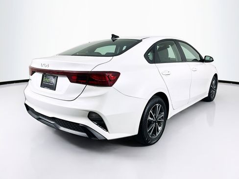 Used 2024 Kia Forte LXS FWD image 9