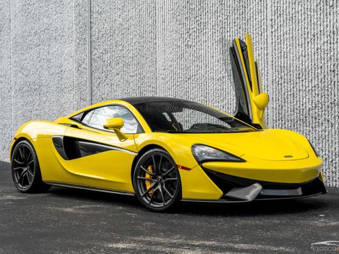 Used 2018 McLaren 570S Coupe image 8
