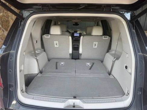 Used 2023 GMC Acadia Denali w/ Denali Ultimate Package AWD/4WD image 33